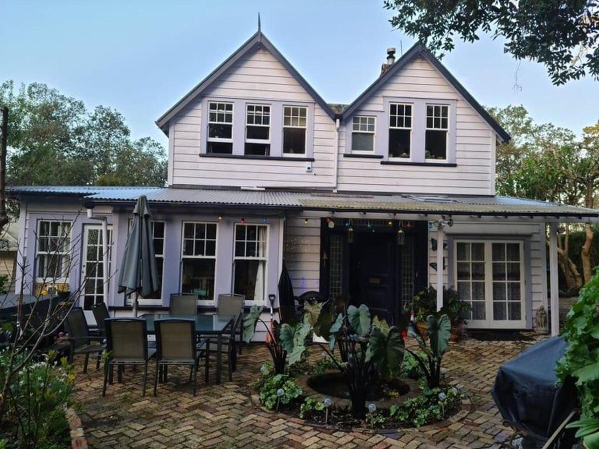 オークランド Dovecote House Bed & Breakfast エクステリア 写真