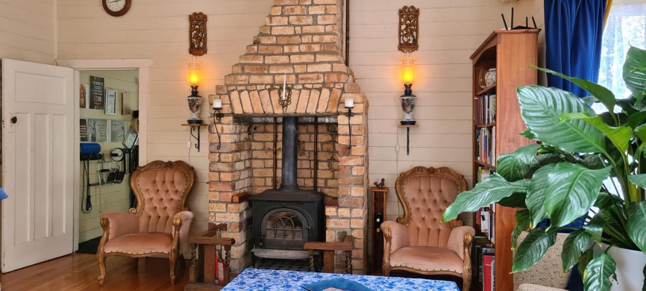 オークランド Dovecote House Bed & Breakfast エクステリア 写真