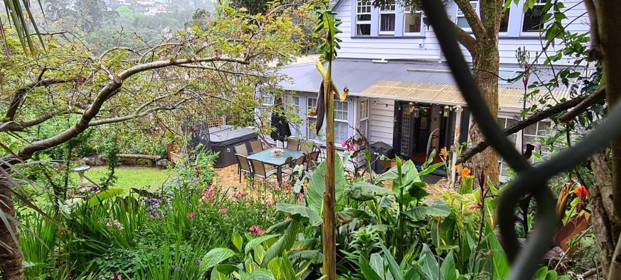オークランド Dovecote House Bed & Breakfast エクステリア 写真