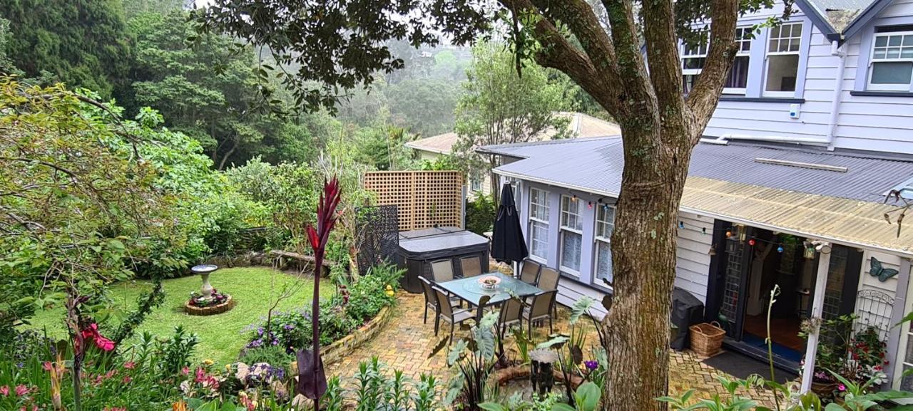 オークランド Dovecote House Bed & Breakfast エクステリア 写真