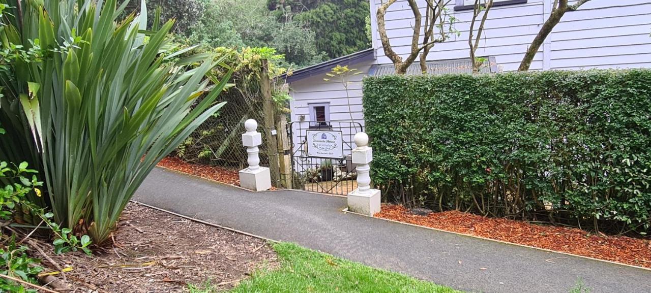 オークランド Dovecote House Bed & Breakfast エクステリア 写真