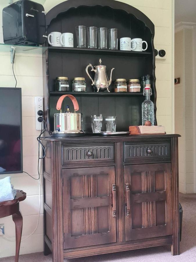 オークランド Dovecote House Bed & Breakfast エクステリア 写真
