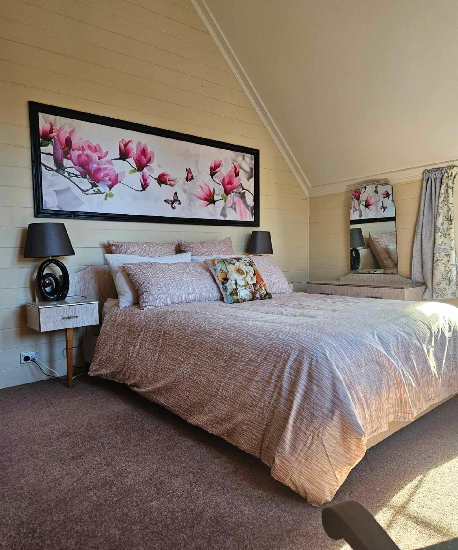オークランド Dovecote House Bed & Breakfast エクステリア 写真